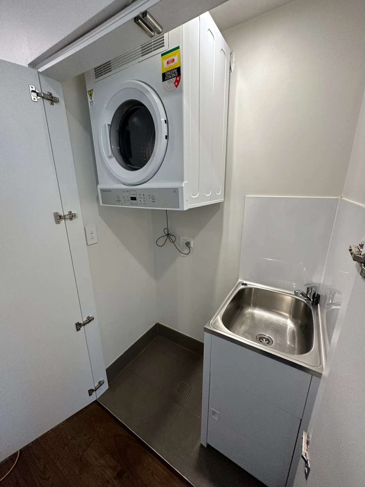 Professional laundry deep cleaning Sydney