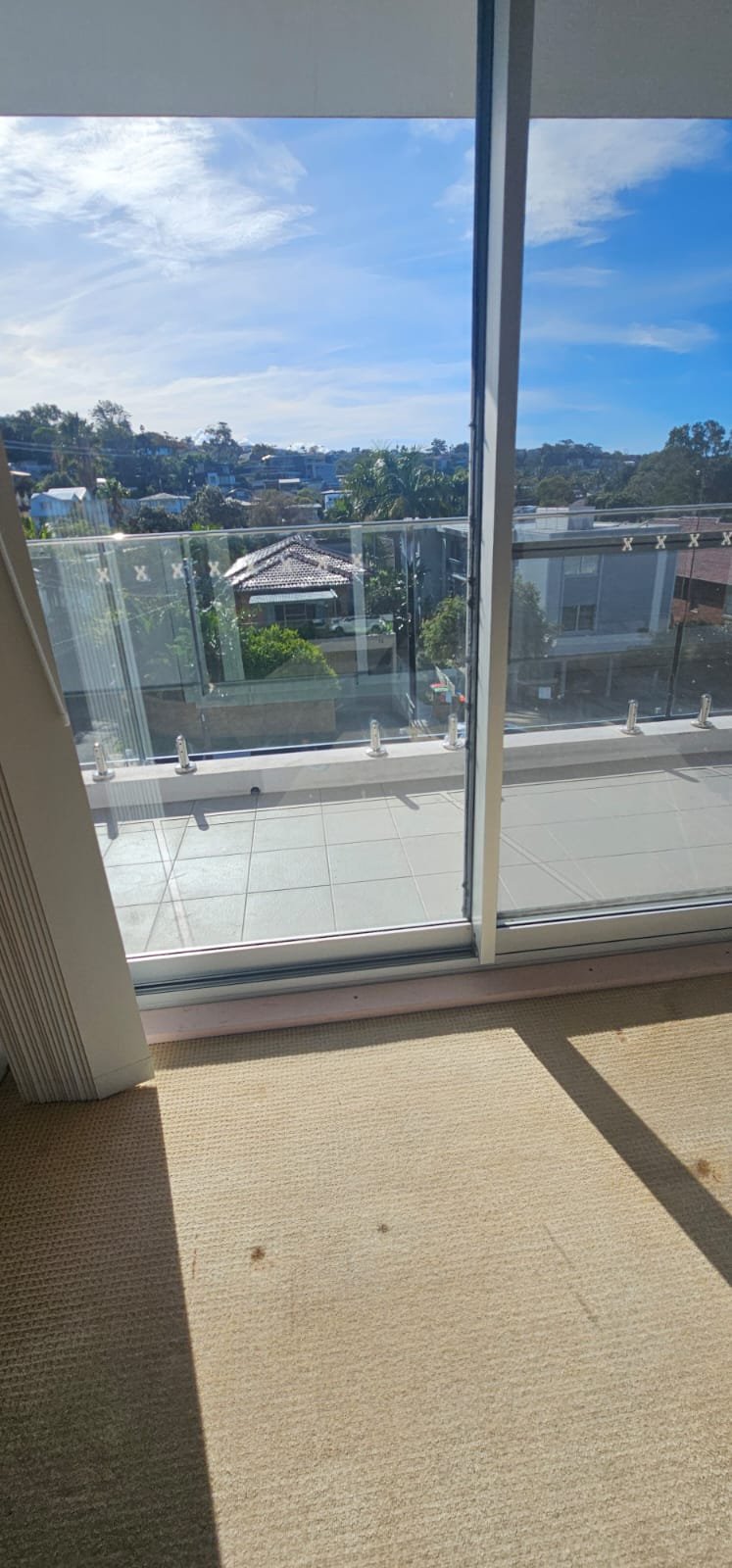 End of lease cleaning Sydney — spotless kitchen and hallway ready for agent inspection