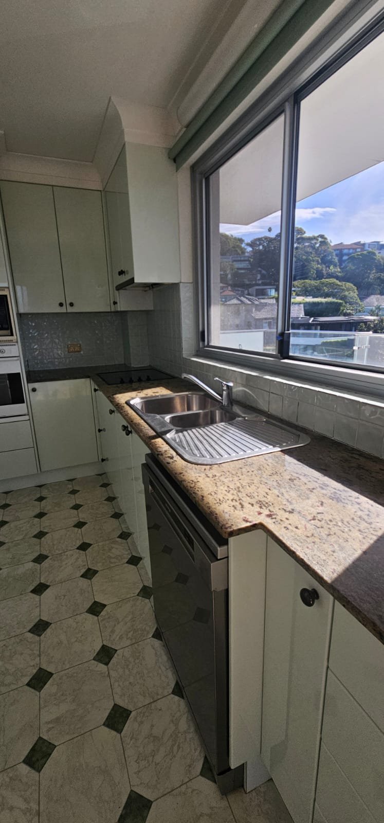 End of lease cleaning Sydney — clean empty bedroom ready for final inspection