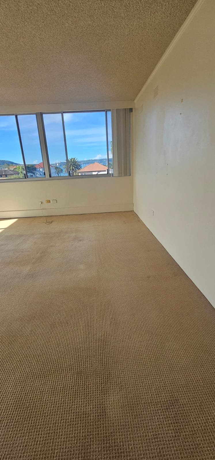 Professional bond clean Sydney — clean kitchen ready for final inspection
