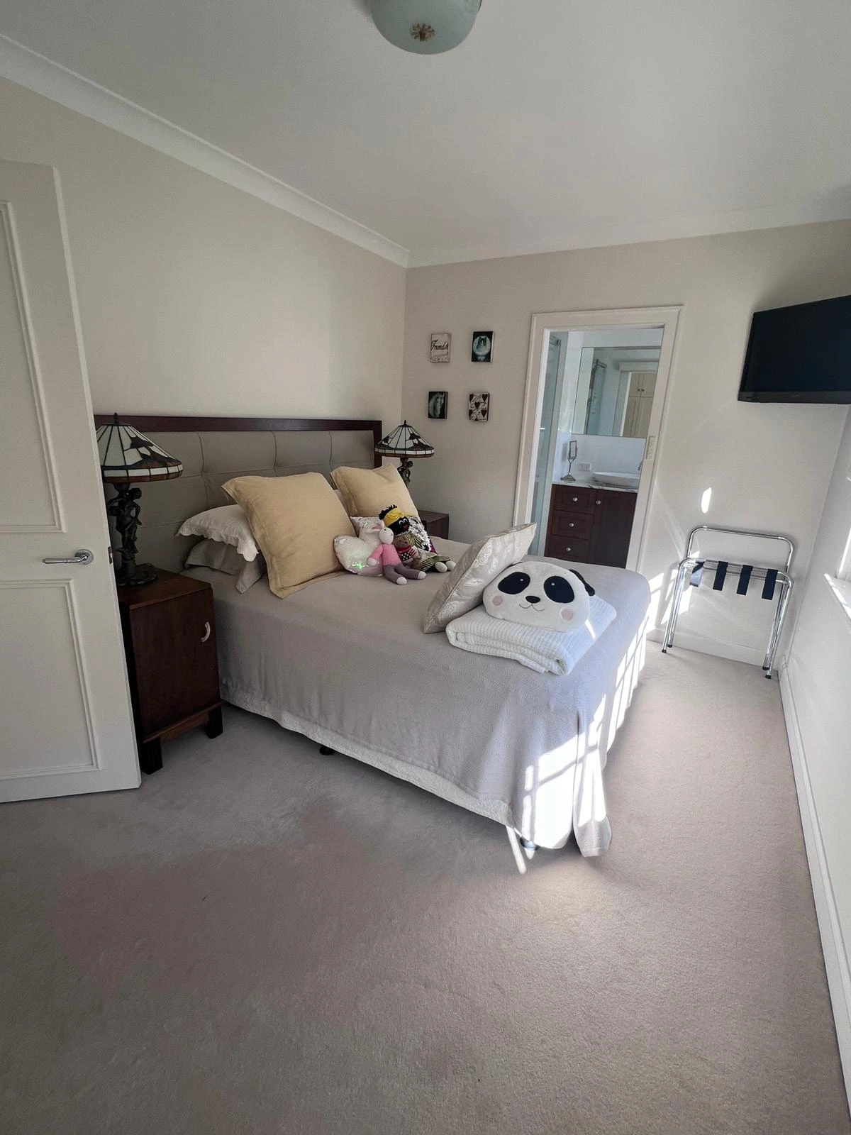 Deep cleaning service — Sydney living room